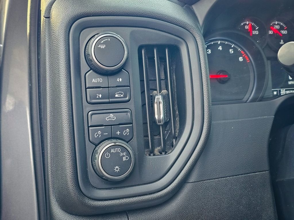 2019 Chevrolet Silverado 1500 Custom