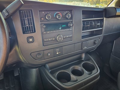 2025 Chevrolet Express Cargo WT