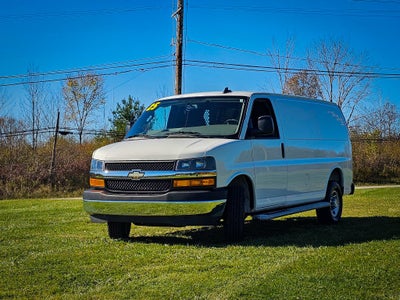 2025 Chevrolet Express Cargo WT