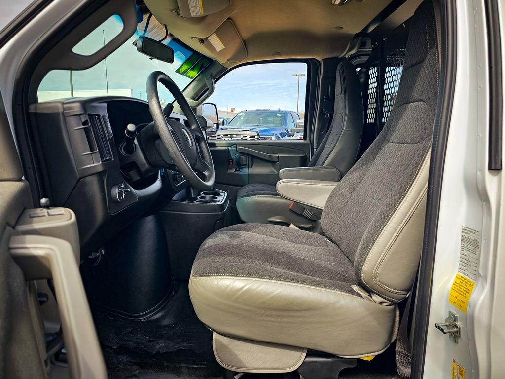 2024 Chevrolet Express Cargo 2500 WT