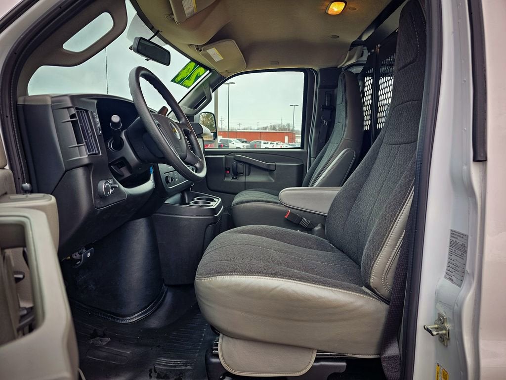 2024 Chevrolet Express Cargo 2500 WT