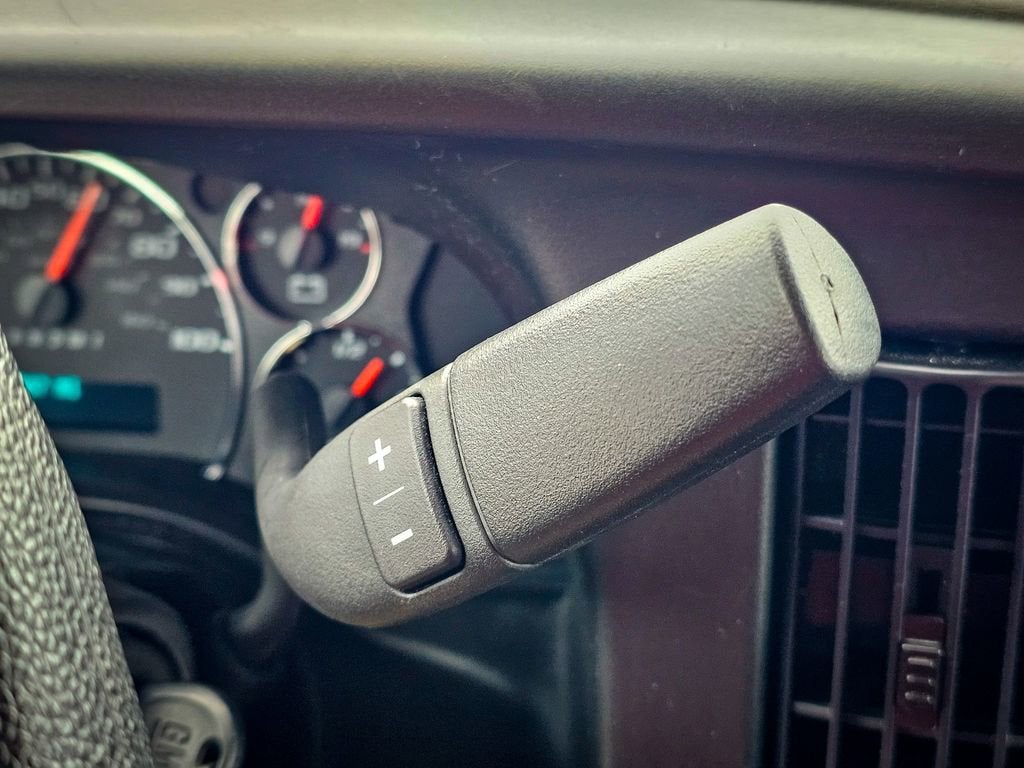 2024 Chevrolet Express Cargo 2500 WT