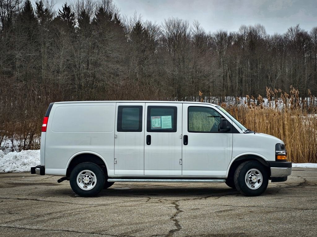 2024 Chevrolet Express Cargo 2500 WT