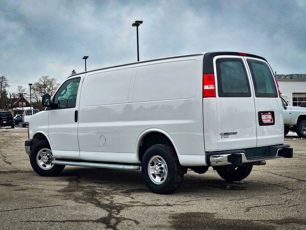 2024 Chevrolet Express Cargo 2500 WT
