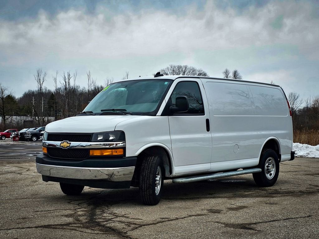 2024 Chevrolet Express Cargo 2500 WT