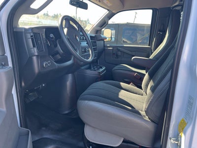 2025 Chevrolet Express Cargo WT