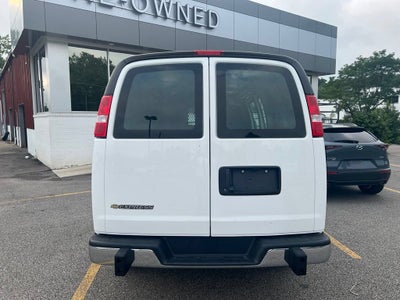 2025 Chevrolet Express Cargo WT