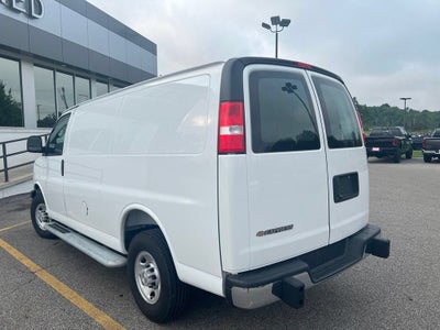 2025 Chevrolet Express Cargo WT