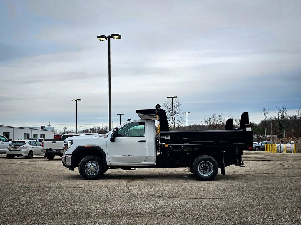 2026 GMC Sierra 3500 HD Chassis Cab Pro