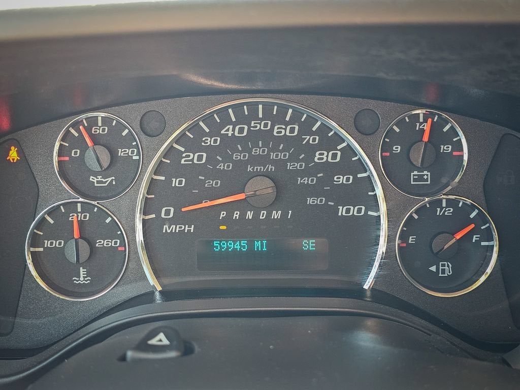 2025 GMC Savana Passenger LT