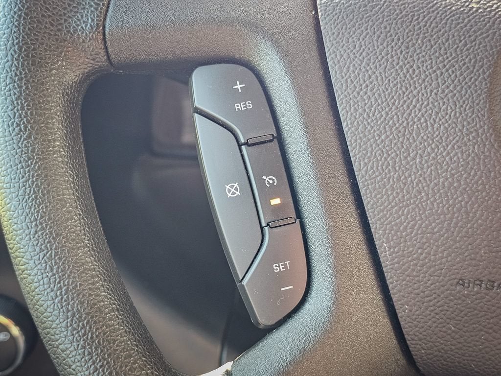 2025 GMC Savana Passenger LT
