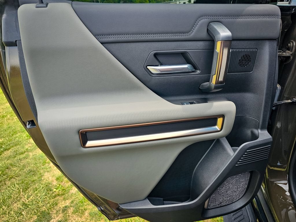 2025 GMC HUMMER EV SUV 2X