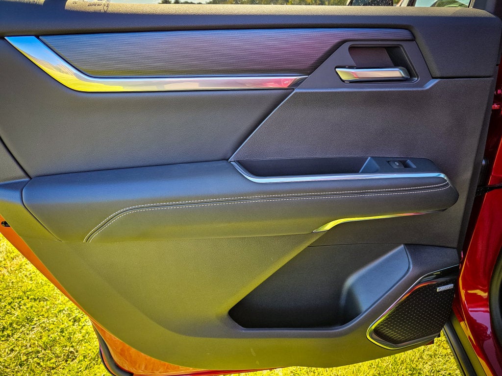 2027 GMC Acadia Elevation