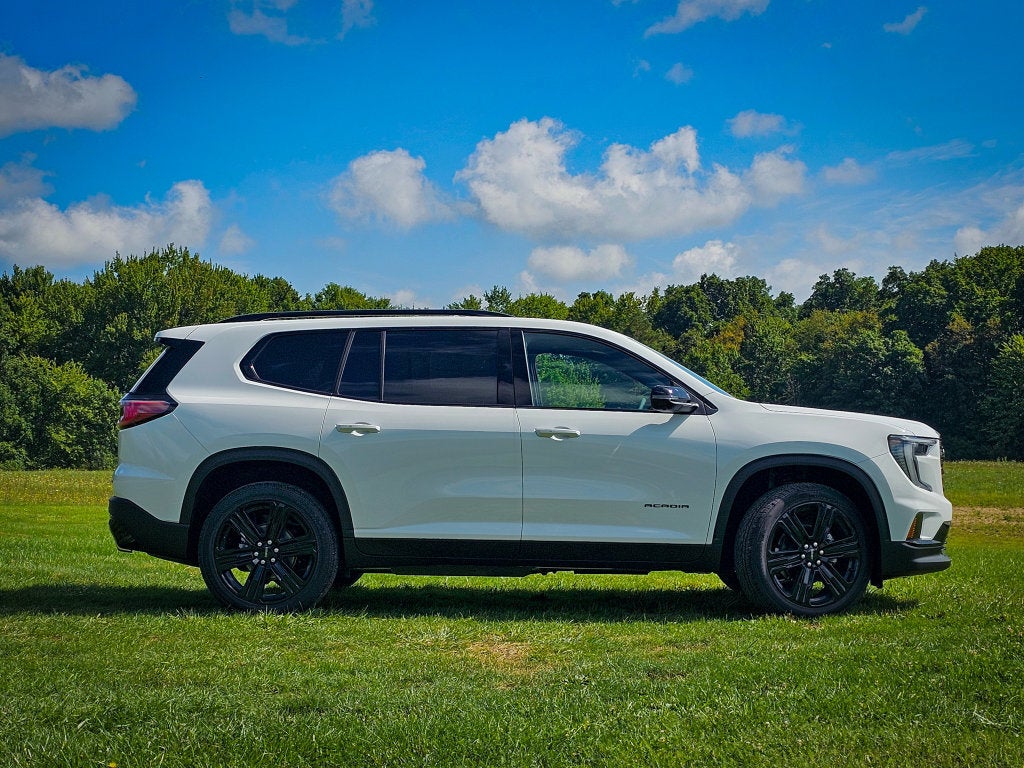 2027 GMC Acadia Elevation