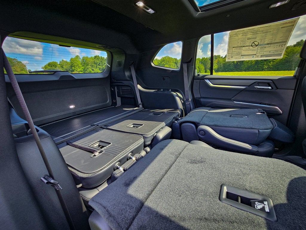 2027 GMC Acadia Elevation