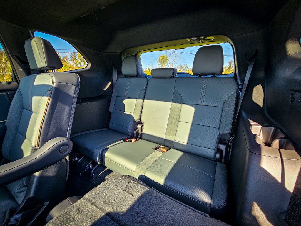 2027 GMC Acadia AT4