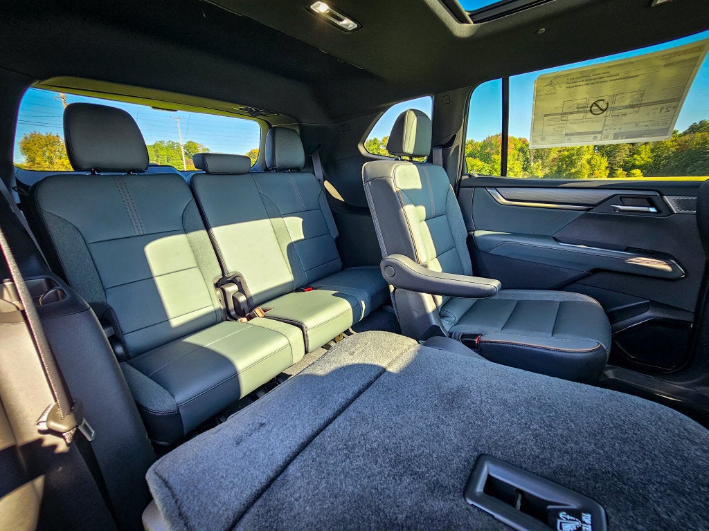 2027 GMC Acadia AT4