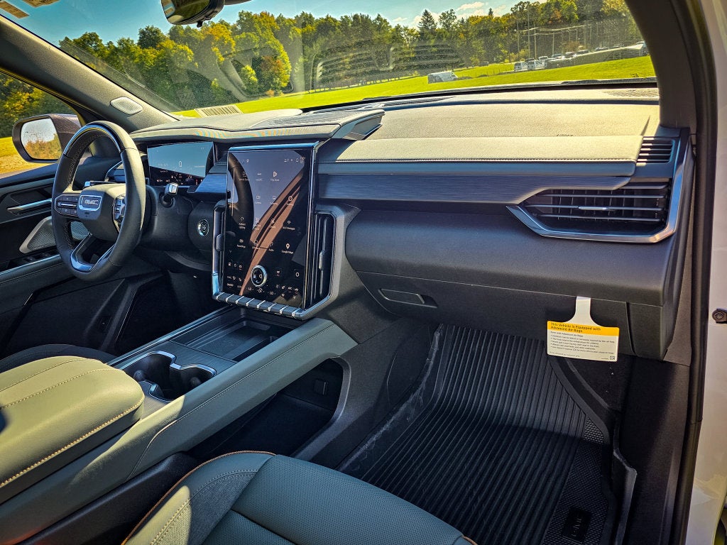 2027 GMC Acadia AT4