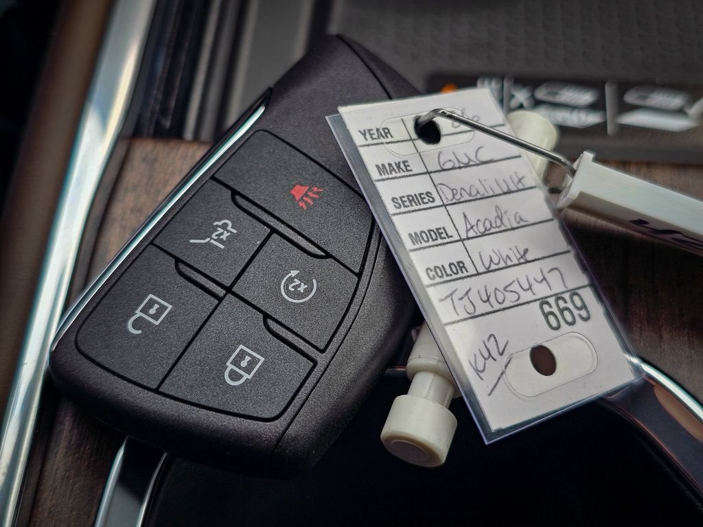 2026 GMC Acadia Denali Ultimate