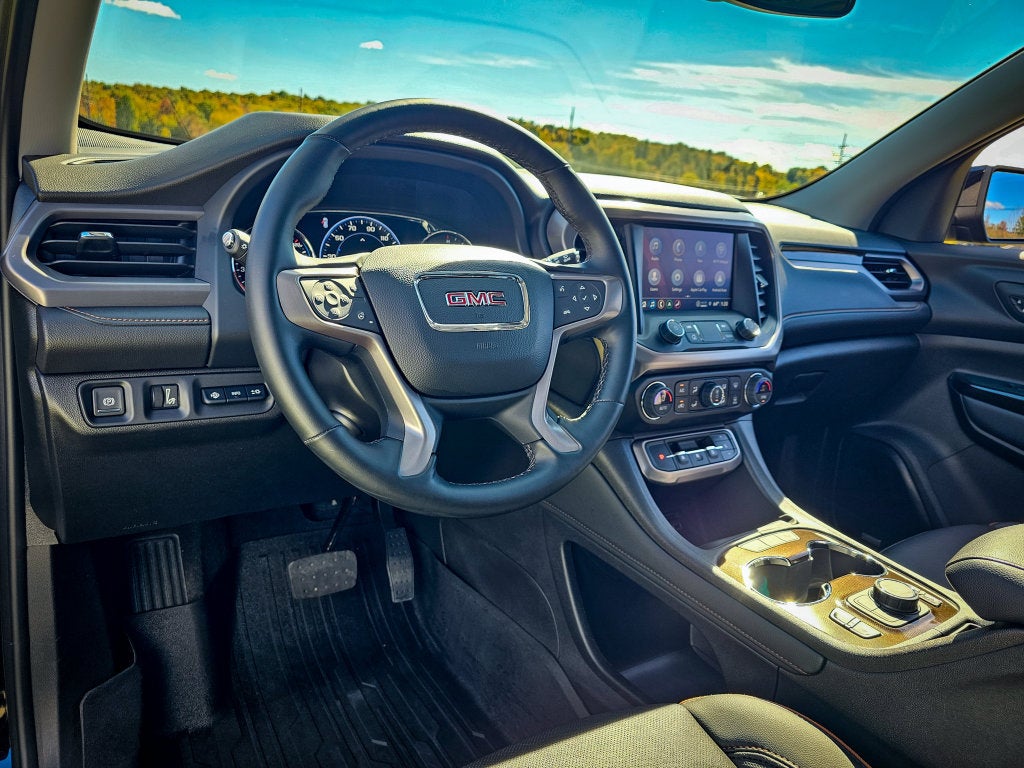 2023 GMC Acadia AT4
