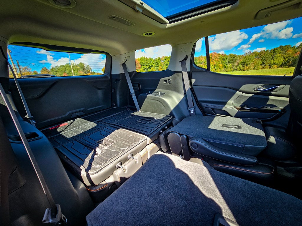 2023 GMC Acadia AT4