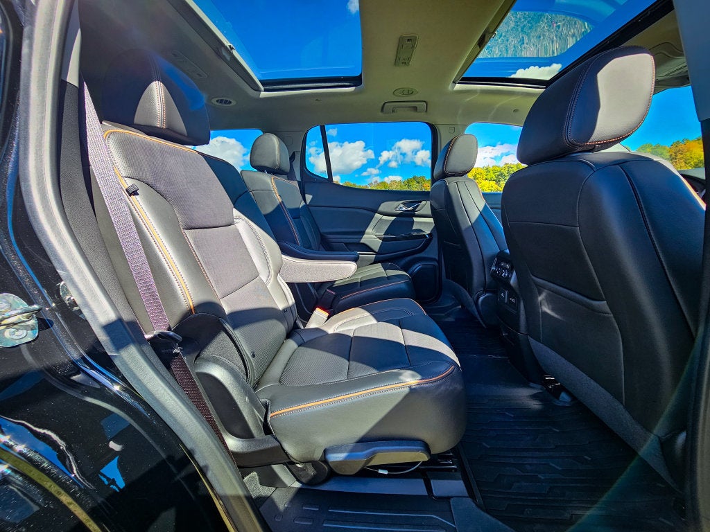 2023 GMC Acadia AT4