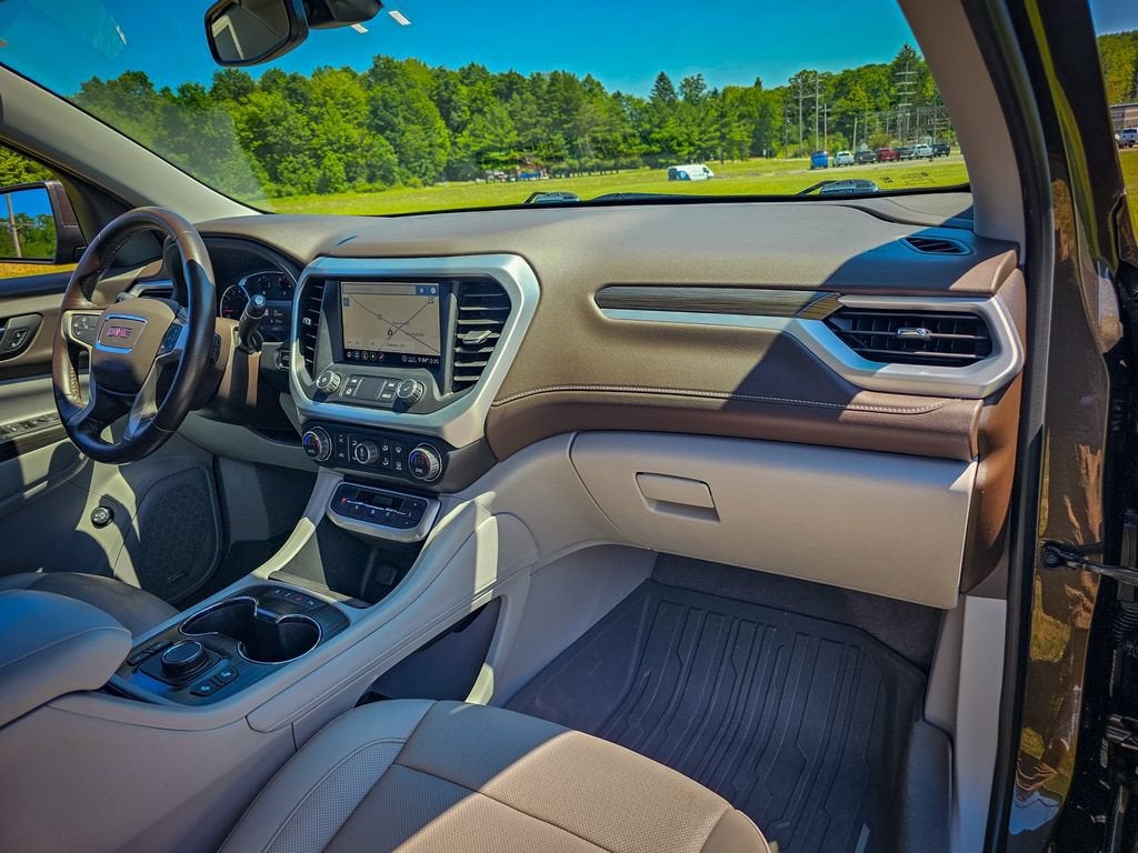 2020 GMC Acadia SLT