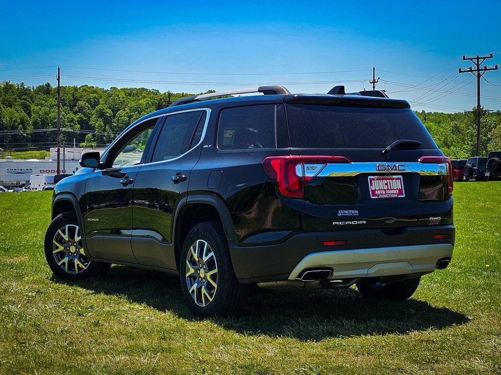 2023 GMC Acadia SLT