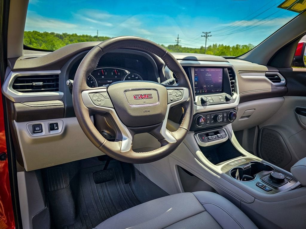 2021 GMC Acadia SLT