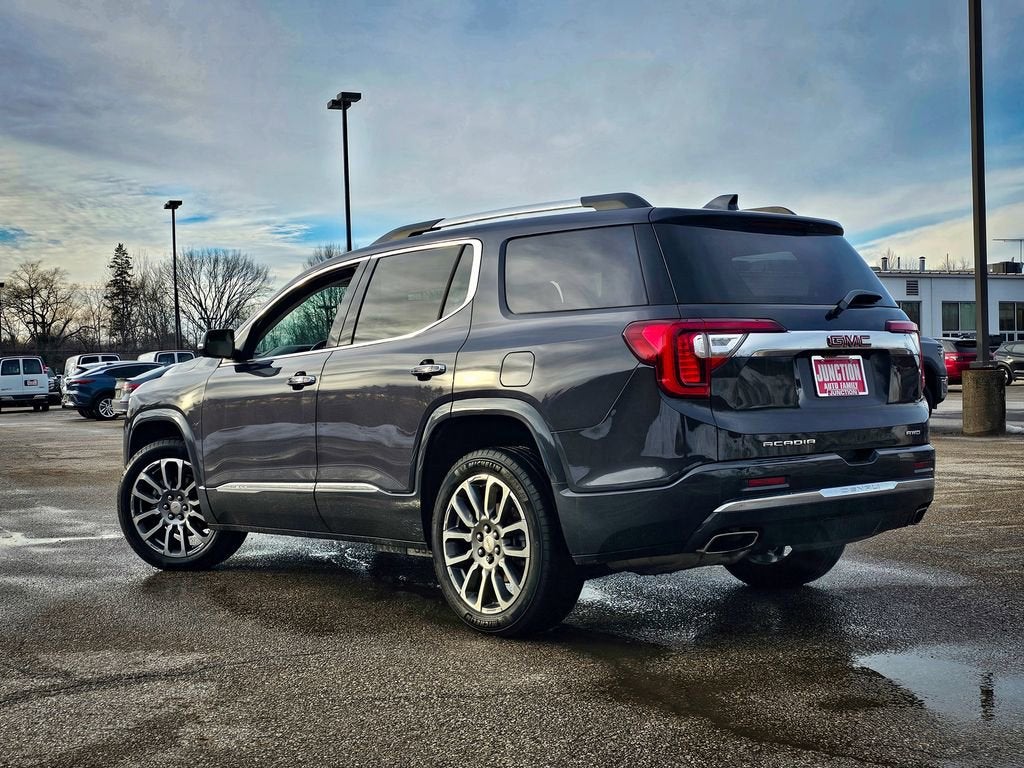 2023 GMC Acadia Denali