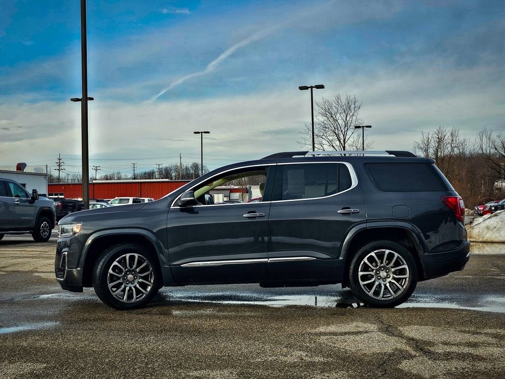 2023 GMC Acadia Denali