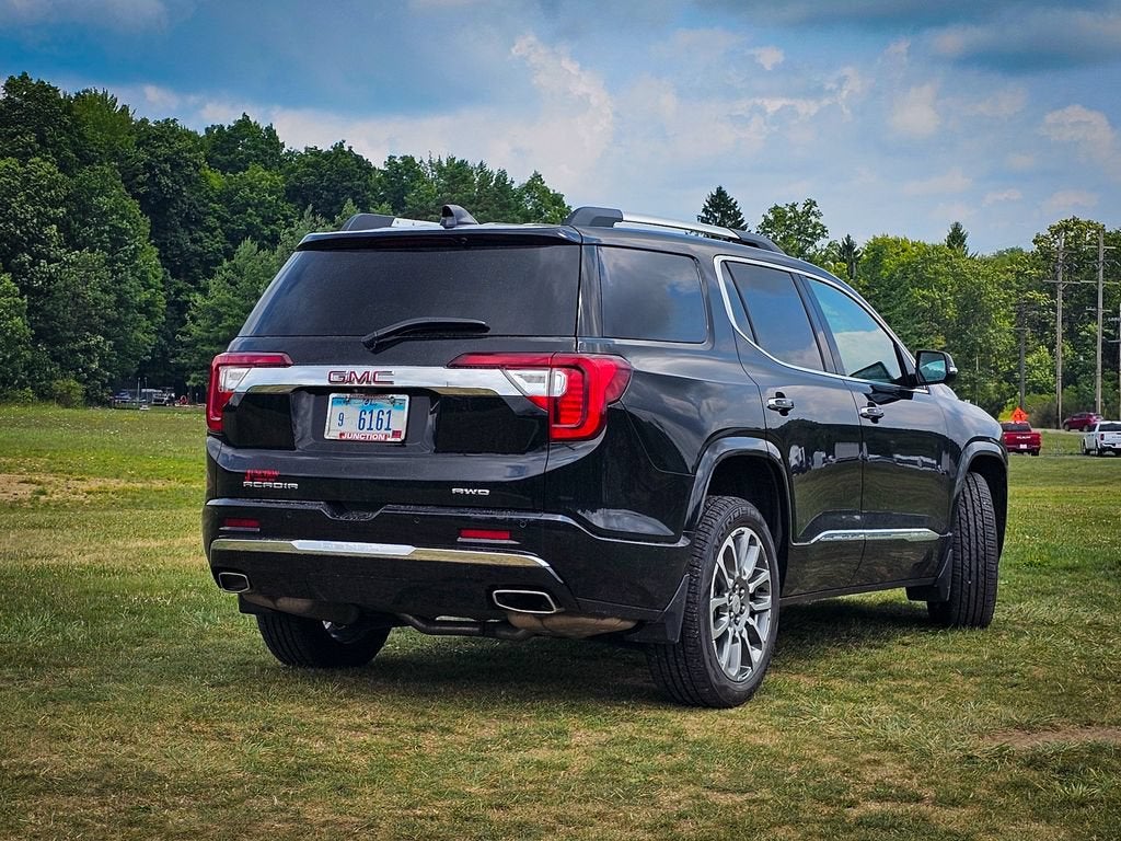 2023 GMC Acadia Denali