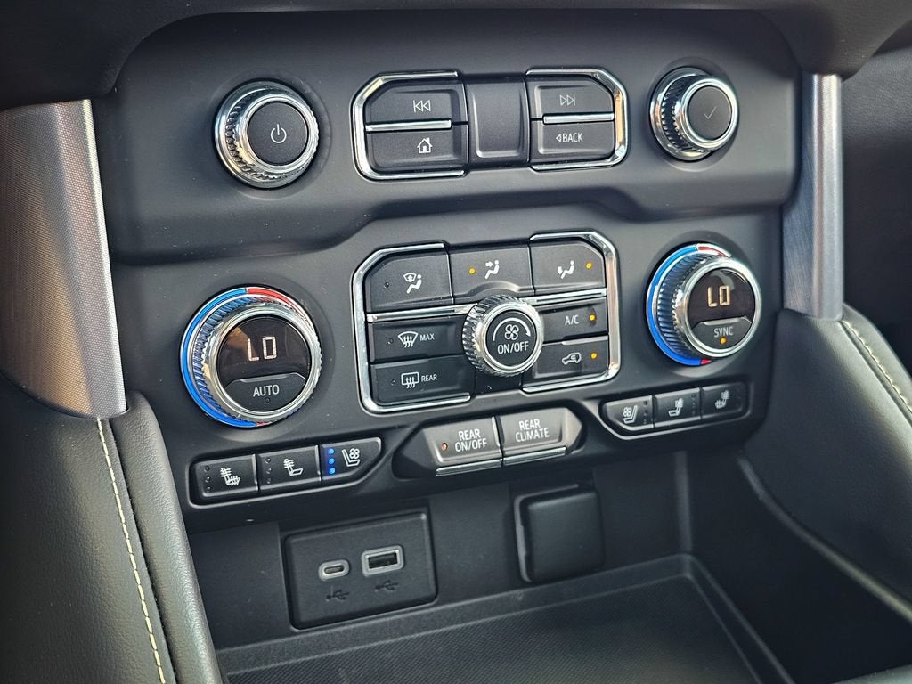 2022 GMC Yukon XL SLT