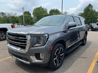 2022 GMC Yukon XL SLT