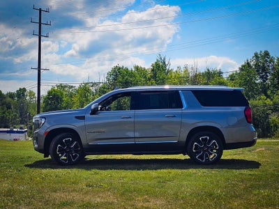 2022 GMC Yukon XL SLT