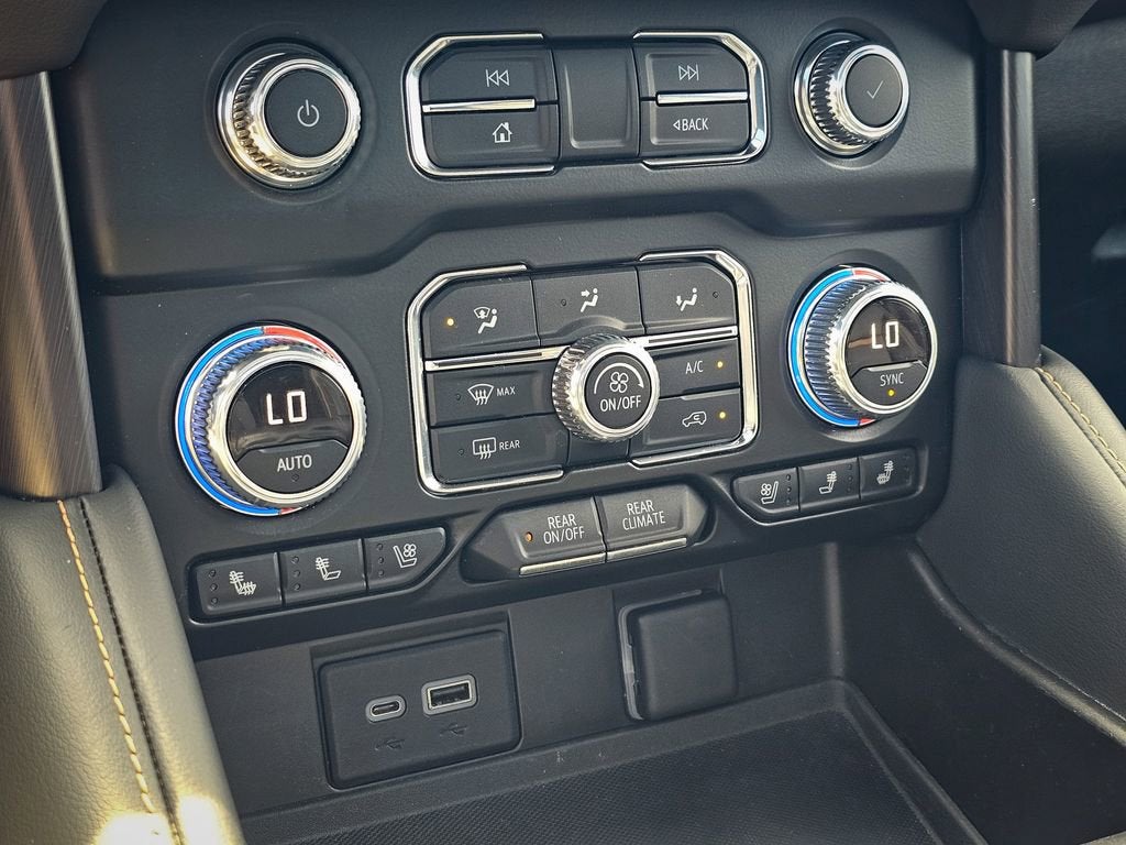 2021 GMC Yukon XL AT4