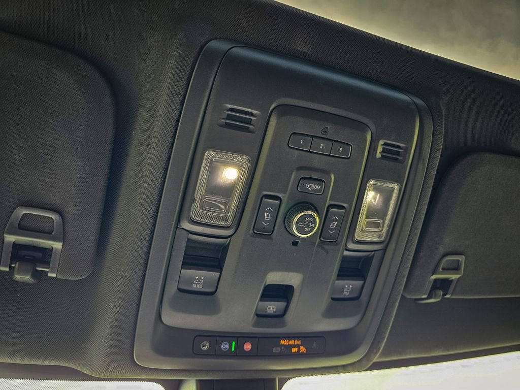 2021 GMC Yukon XL AT4