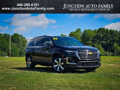 2023 Chevrolet Traverse LT Leather