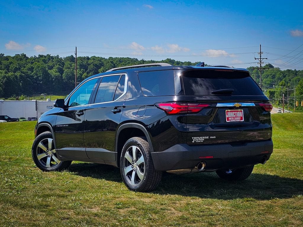 2023 Chevrolet Traverse LT Leather
