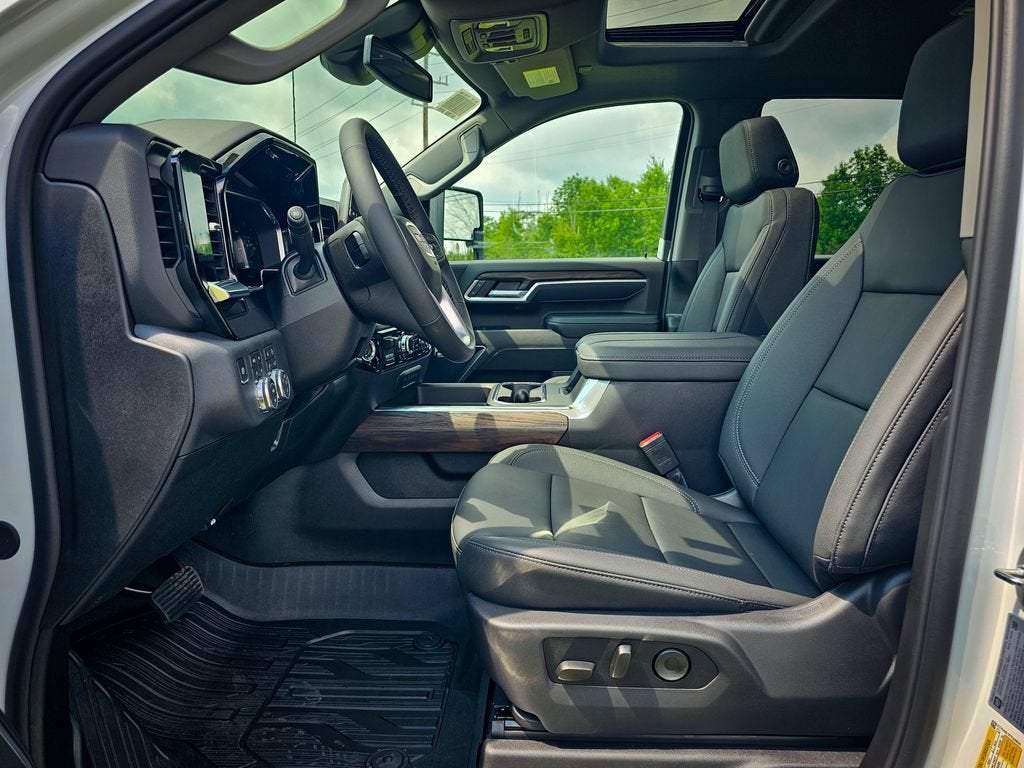 2026 GMC Sierra 2500 HD SLT