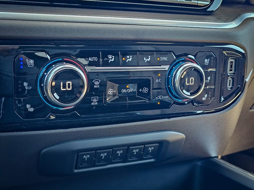 2026 GMC Sierra 3500 HD SLT DRW