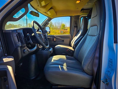 2025 GMC Savana Cargo 2500 Work Van