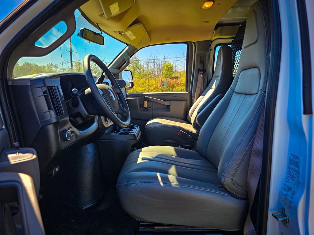 2025 GMC Savana Cargo 2500 Work Van