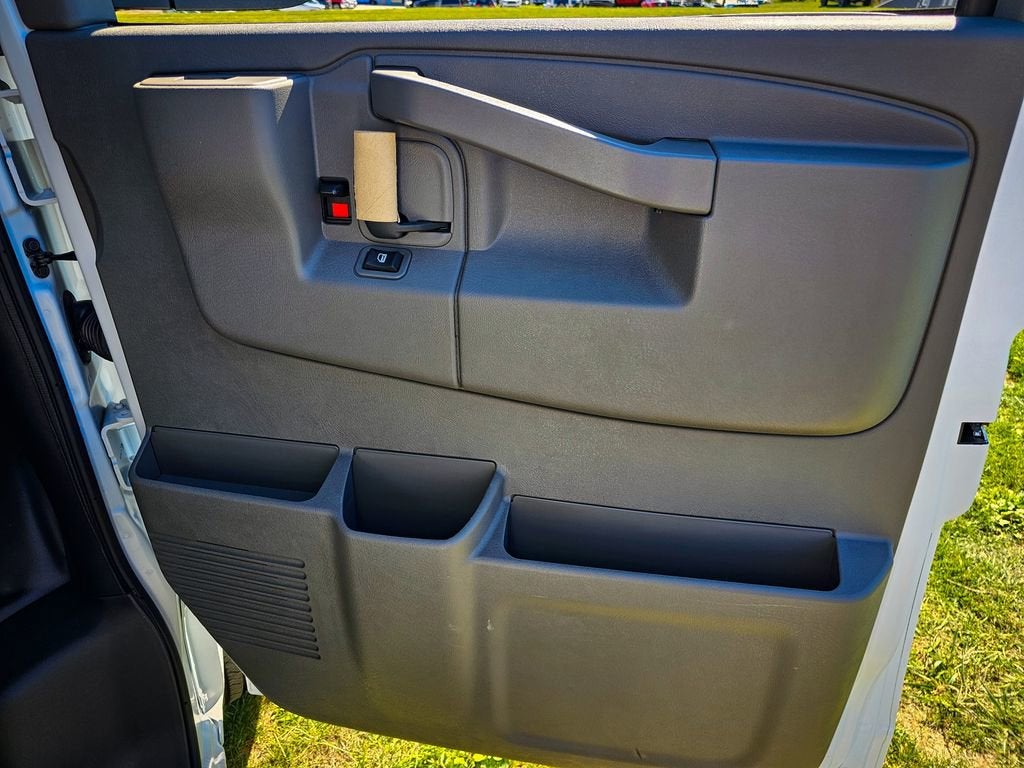 2025 GMC Savana Cargo 2500 Work Van