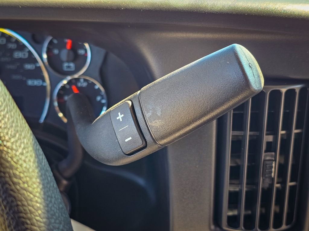 2025 GMC Savana Cargo 2500 Work Van