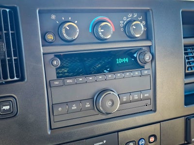 2025 GMC Savana Cargo 2500 Work Van