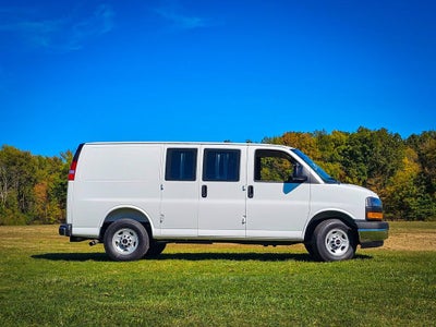 2025 GMC Savana Cargo 2500 Work Van