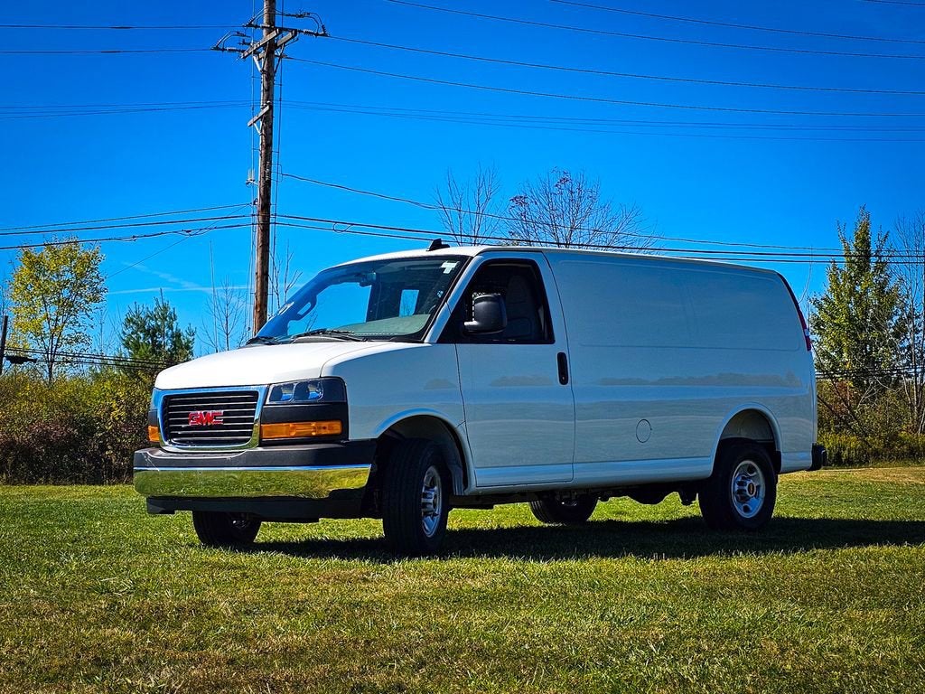 2025 GMC Savana Cargo 2500 Work Van