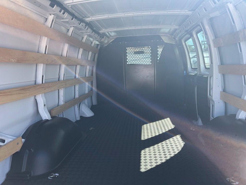 2025 GMC Savana Cargo Work Van