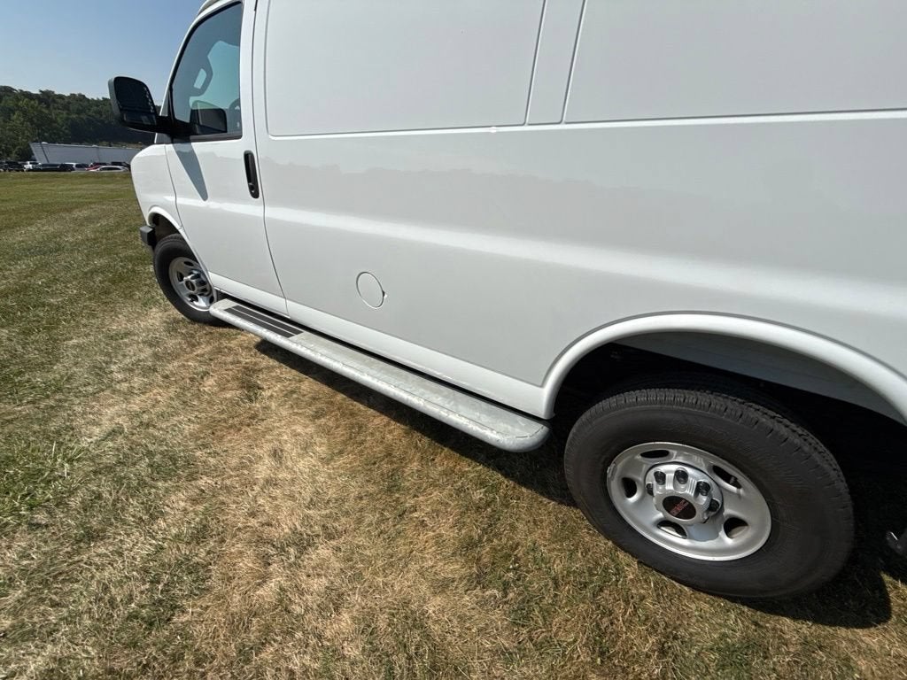2025 GMC Savana Cargo Work Van